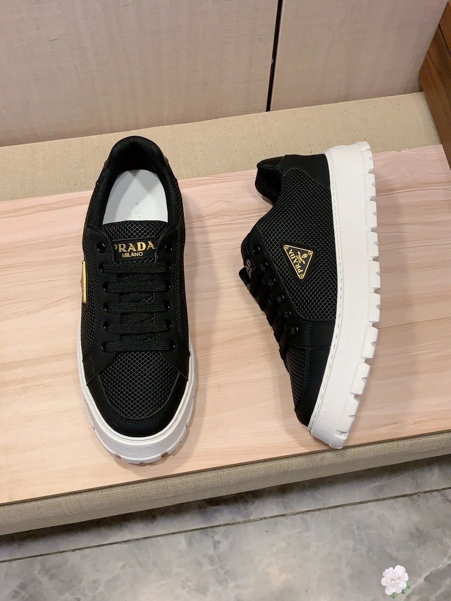 Men's Men's Shoes💰442💰💰🎩🎩[Lightning][Lightning] "PRADA*" The latest and most popular casual shoes, top brand [seduce] luxury ~ purchasing agency, top quality ~. [Strong] The upper is made of imported breathable and polished cowhide material ➕ Breathable sheepskin feet (•) with fine workmanship. Original stylish and stylish soft rubber wear-resistant and non-slip outsole, light and comfortable on the feet, the real thing looks better when photographed, 305: code: 38-44, 3️⃣ colors selected